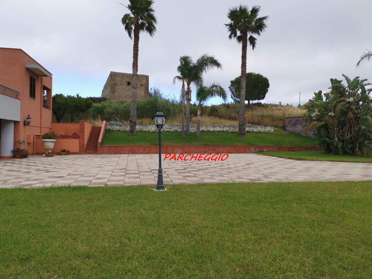 ホテル Il Giardino Monticciolo カステッランマーレ・デル・ゴルフォ エクステリア 写真